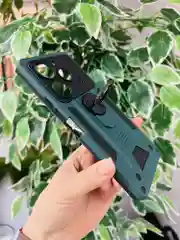 Тёмно-зелёный чехол противоударный military для Tecno Pova 6 и Tecno Pova 6 Pro