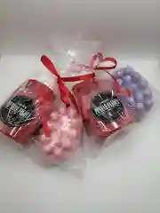 Подарочный набор  Соль для ванны с шиммером, мыло массажное  с люфой