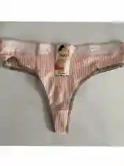 Женские трусы стринги
