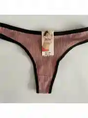 Женские трусы стринги