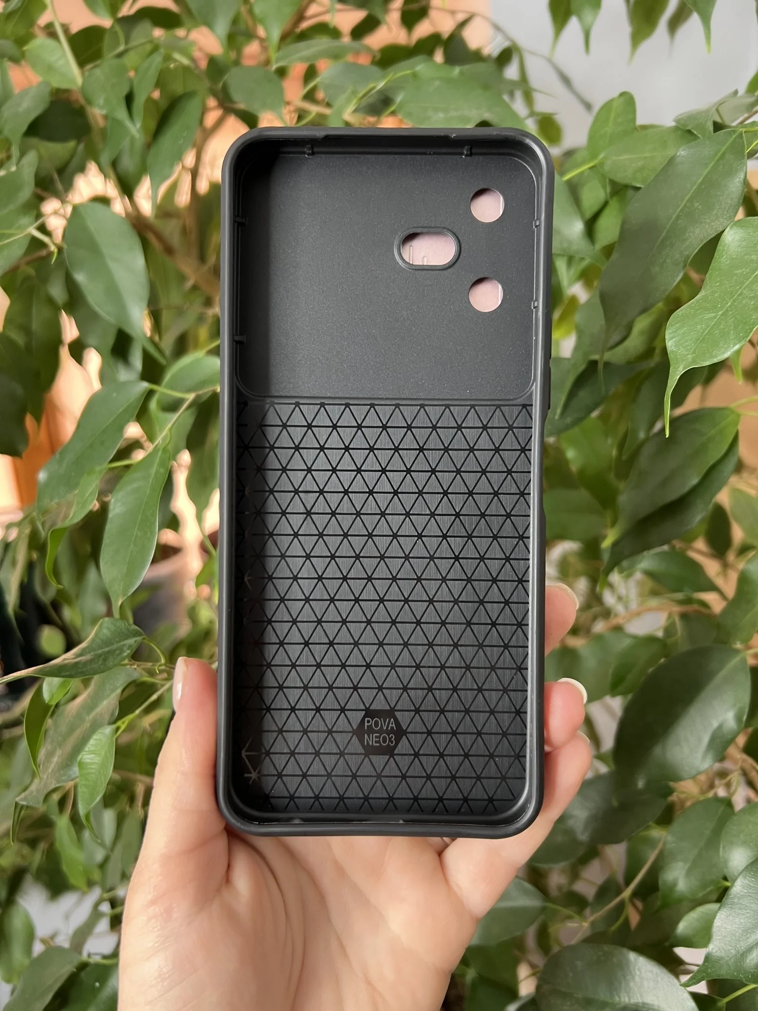 Красный чехол противоударный armors для Tecno Pova Neo 3 / Техно Пова Нео 3 с защитой камеры