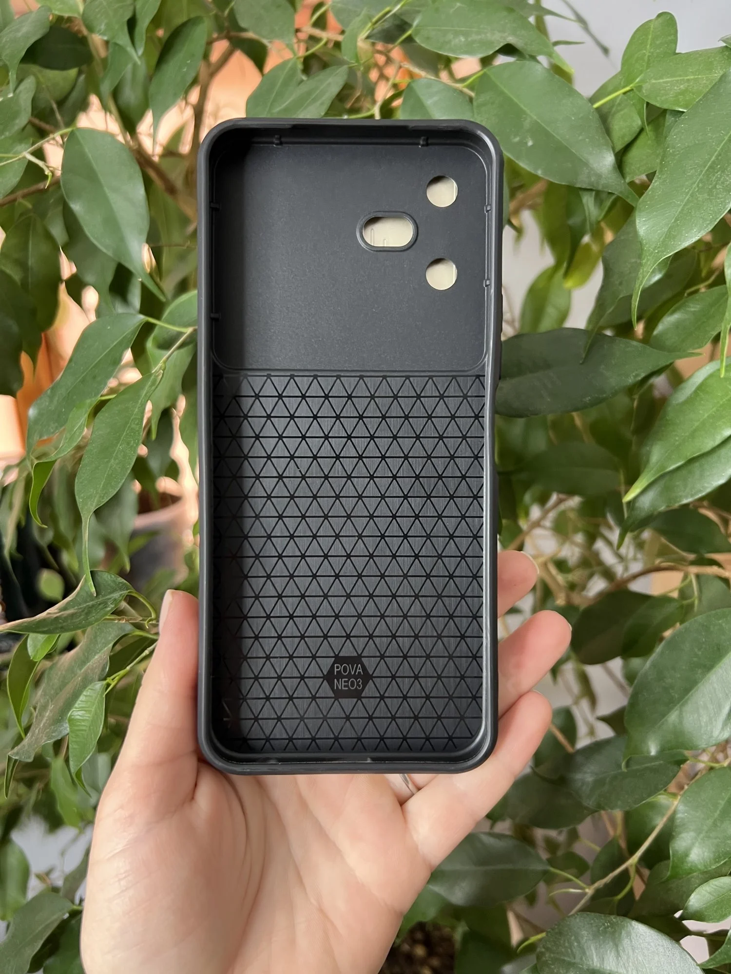 Золотой чехол противоударный armors для Tecno Pova Neo 3 / Техно Пова Нео 3 с защитой камеры