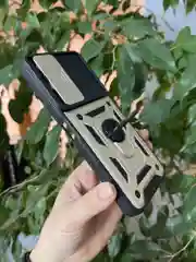 Золотой чехол противоударный armors для Tecno Pova Neo 3 / Техно Пова Нео 3 с защитой камеры