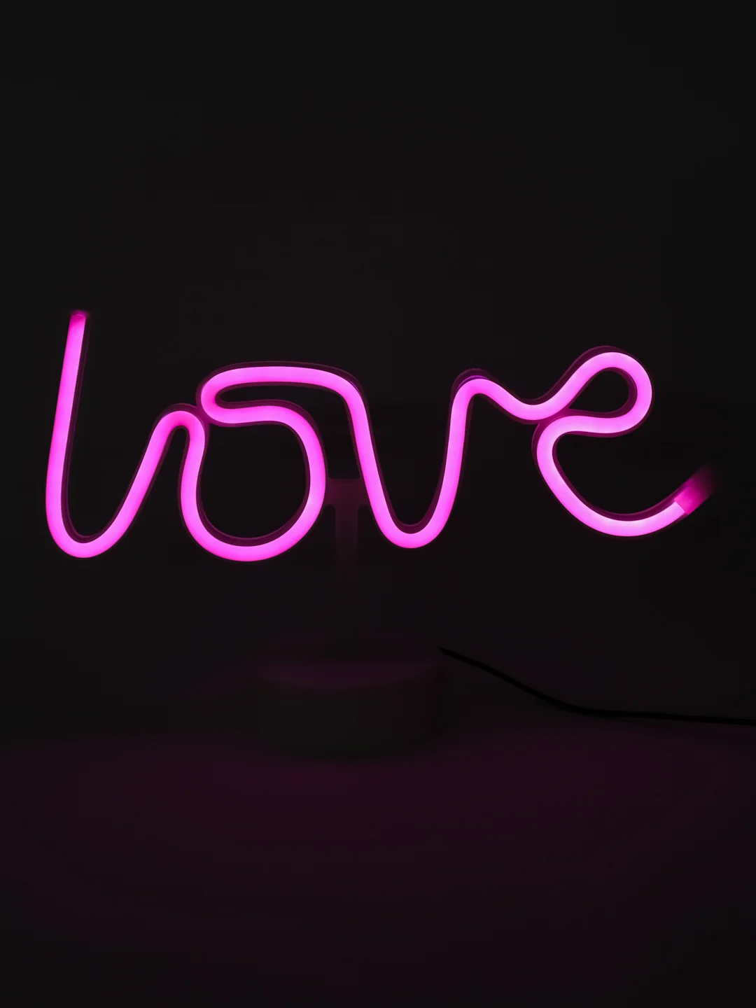 Розовый светильник настольный светодиодный, неоновый, на батарейках, love