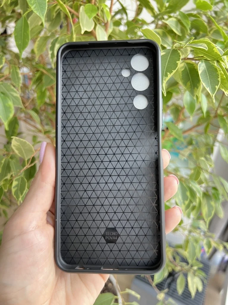 Красный чехол противоударный armors для Tecno Pova 4 Pro / Техно Пова 4 Про с защитой камеры