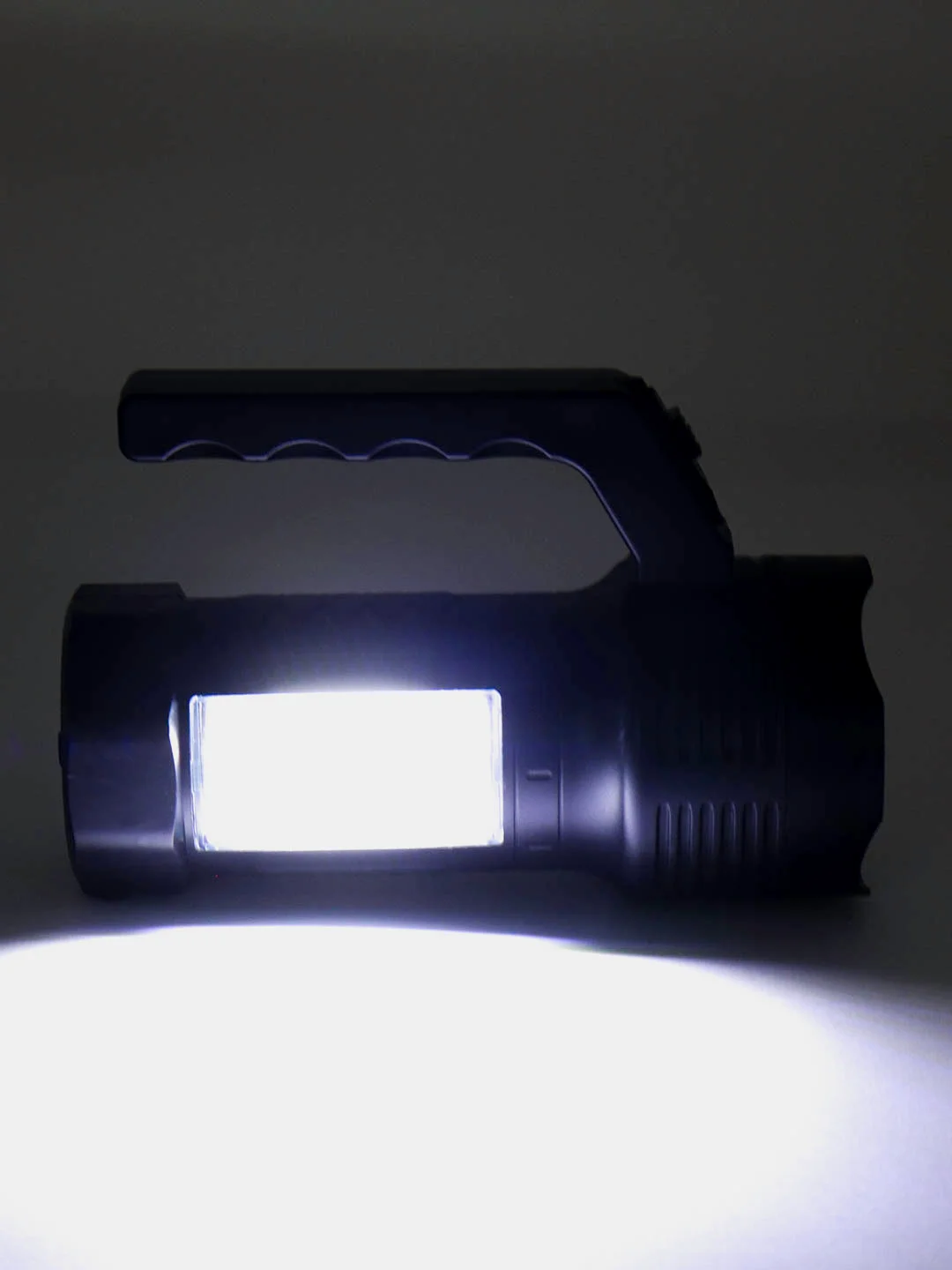 ЧИНГИСХАН Фонарь прожектор, 1 LED+12 LED, 1Вт+3Вт, 800мАч, вилка 220В, 2 режима, пластик
