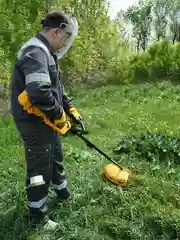Электротриммер садовый Partner for Garden ЕТ-2000 (2000Вт, нож 3Т, леска и нож, разборной вал)