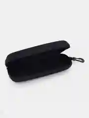 Черный футляр для очков твердый тканевый