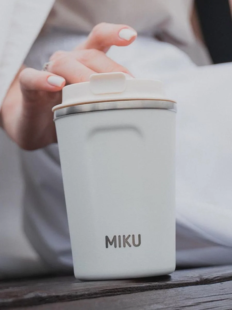 Белый термокружка MIKU для кофе, чая с собой и в автомобиль, 380 мл