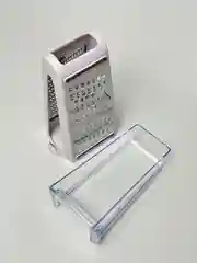 Тёрка для сыра и овощей, с контейнером