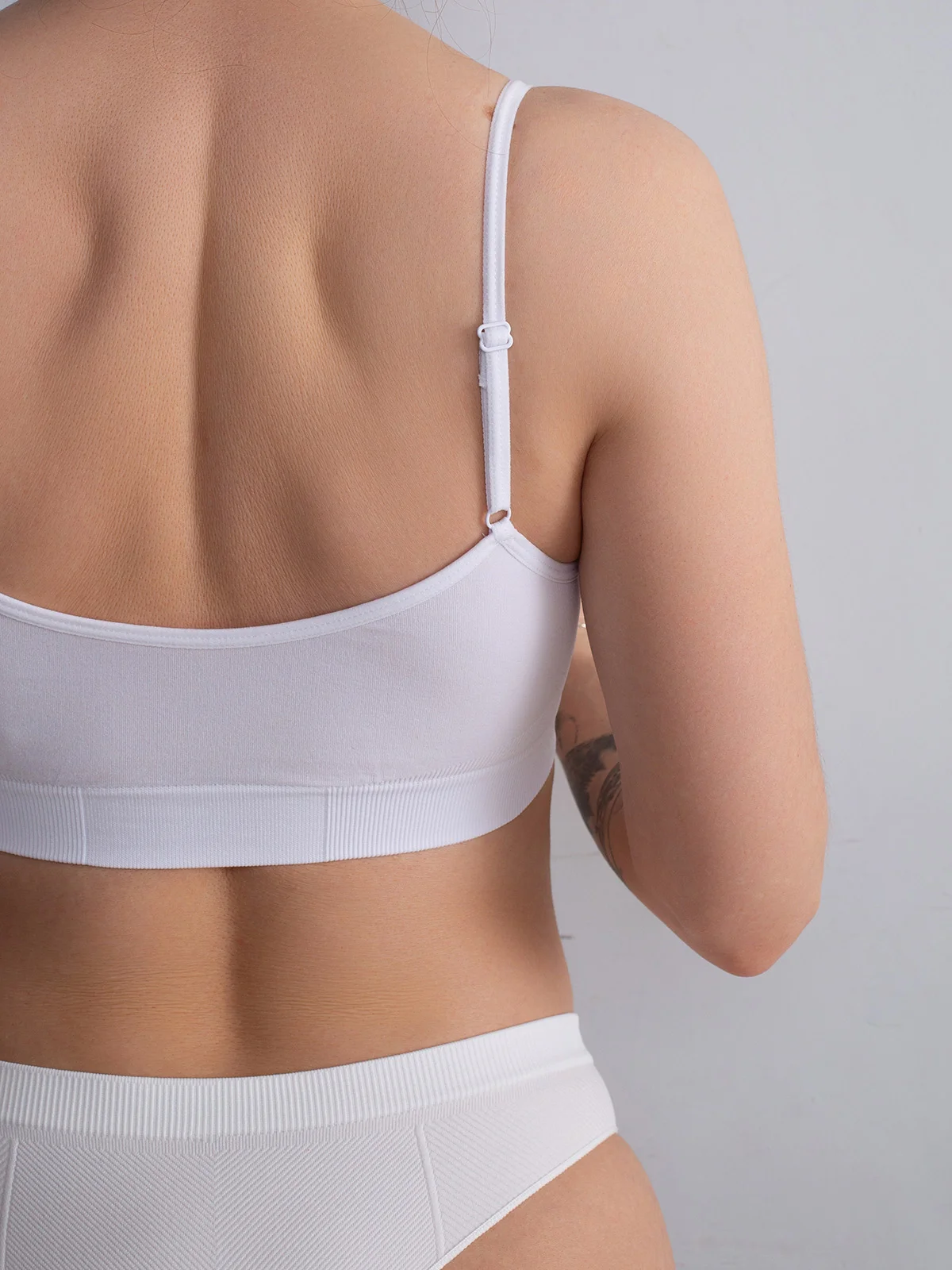 Белый топ бесшовный Giulia Brassiere