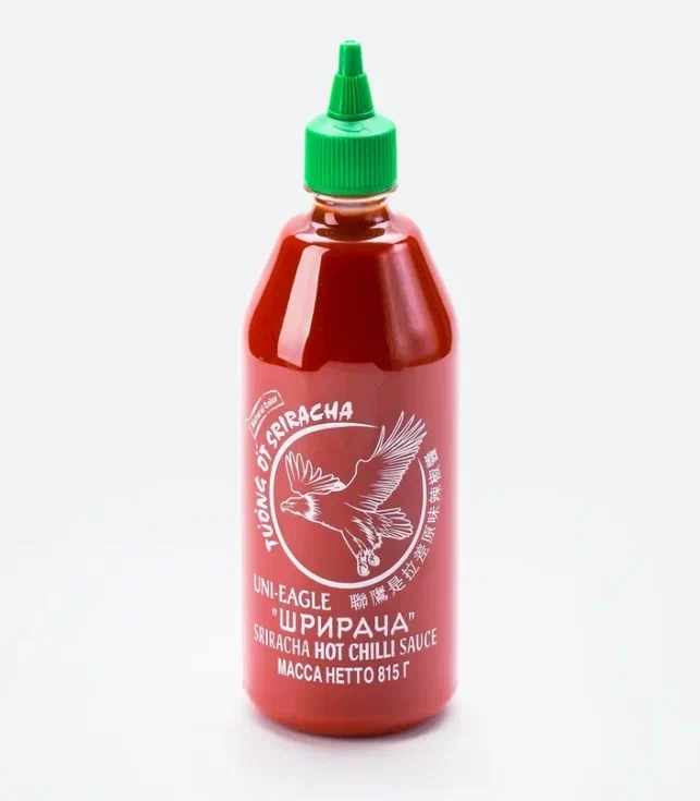 Соус Шрирача Uni-Eagle острый, с дозатором, 815г