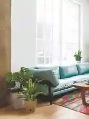 Бежевый горшок для цветов с прикорневым поливом InGreen коллекция Amsterdam