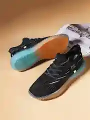 Черный кроссовки мужские спортивные дышащие беговые кеды с толстой подошвой на осень лето весна