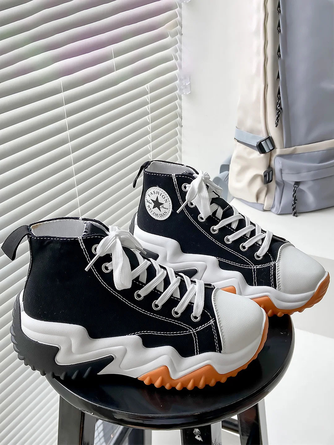 Черный кеды женские Converse на высокой платформе, кроссовки конверсы на осень с высокой подошвой