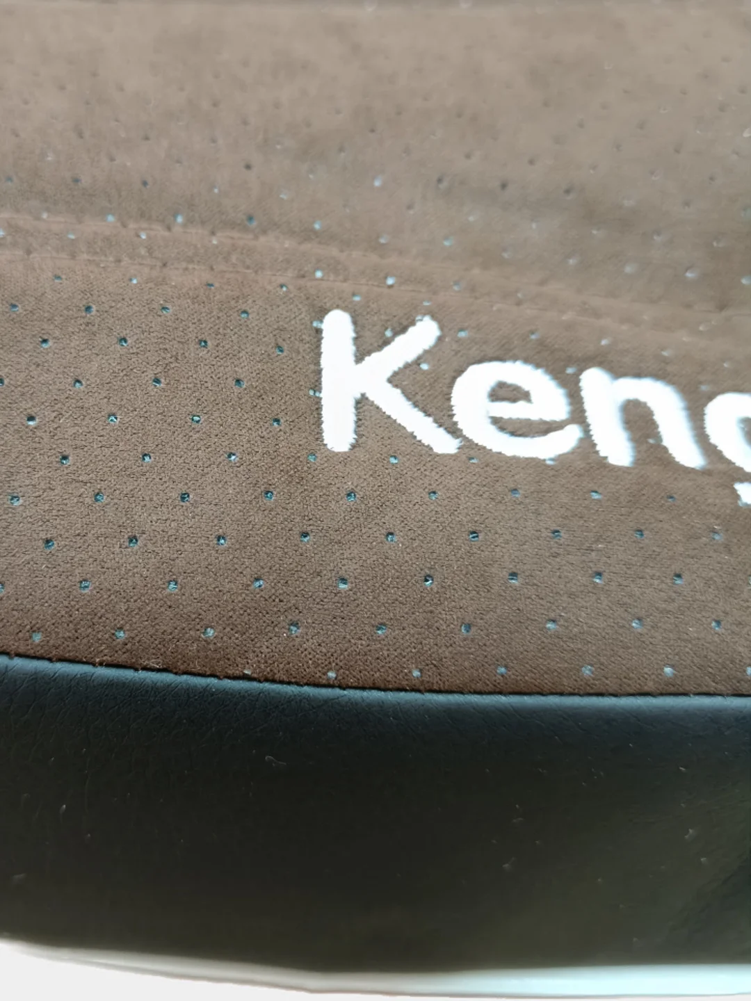 Автокресло YB802A бустер с isofix коричневый