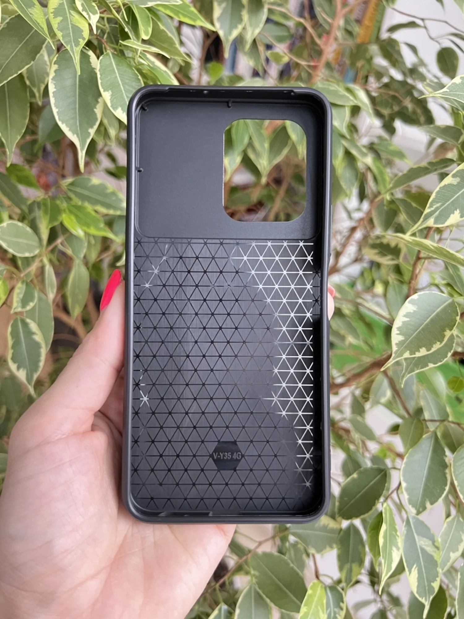 Красный чехол противоударный armors для Vivo Y22 и Y35 4G / Виво У22 и У35 4G с защитой камеры