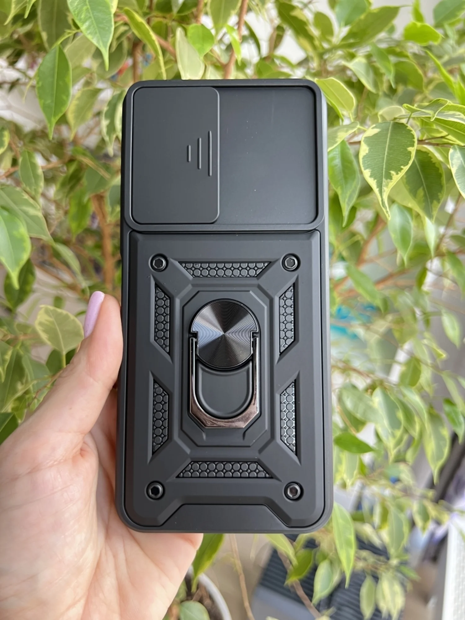 Черный чехол противоударный armors для Tecno Pova 4 / Техно Пова 4 с защитой камеры