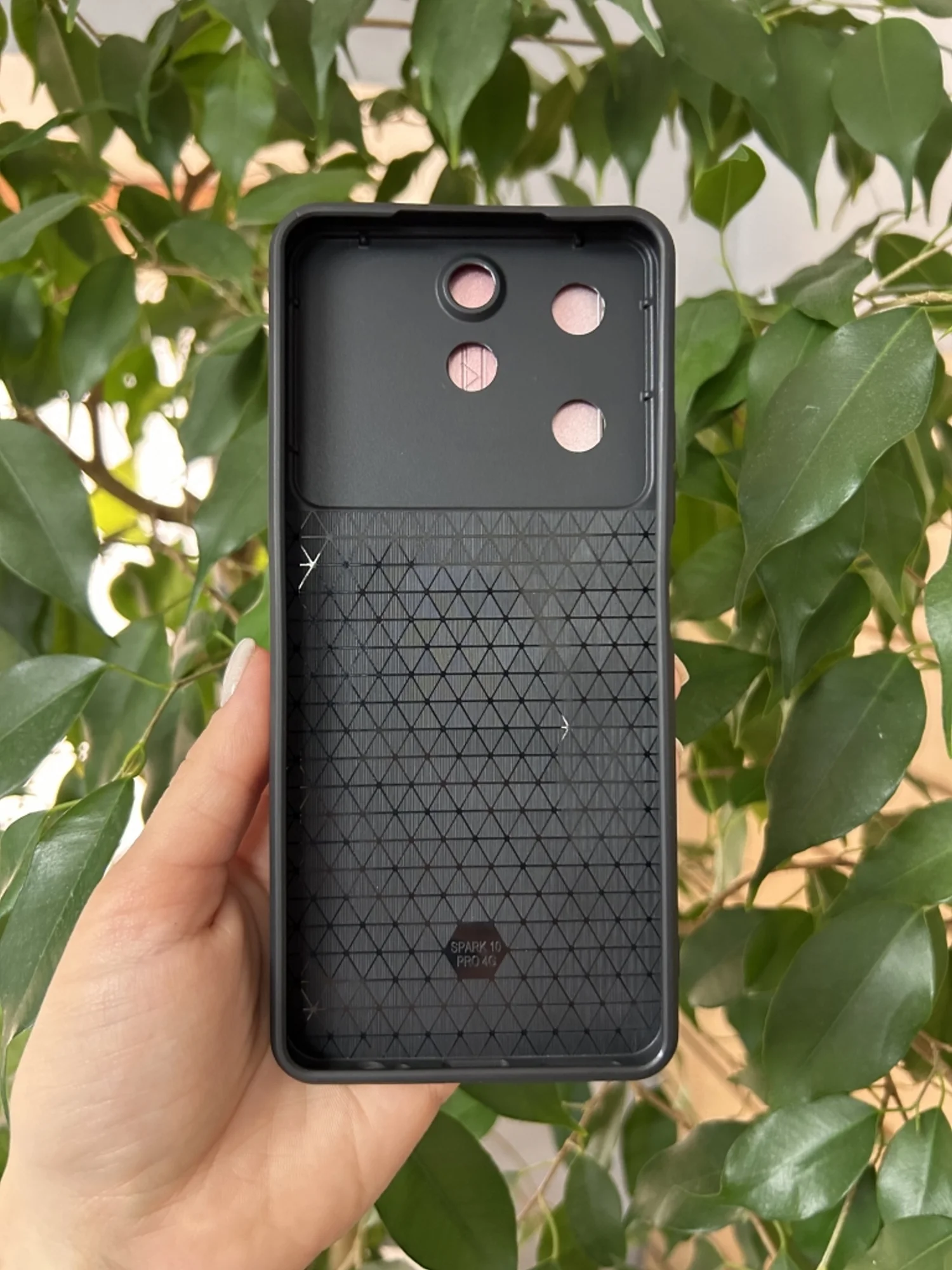 Красный чехол противоударный armors для Tecno Spark 10 Pro / Техно Спарк 10 Про с защитой камеры