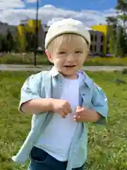 Молочный детский докер на липучке с буквой R , детская кепка без козырька , детская панама