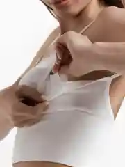 Белый топ на бретелях