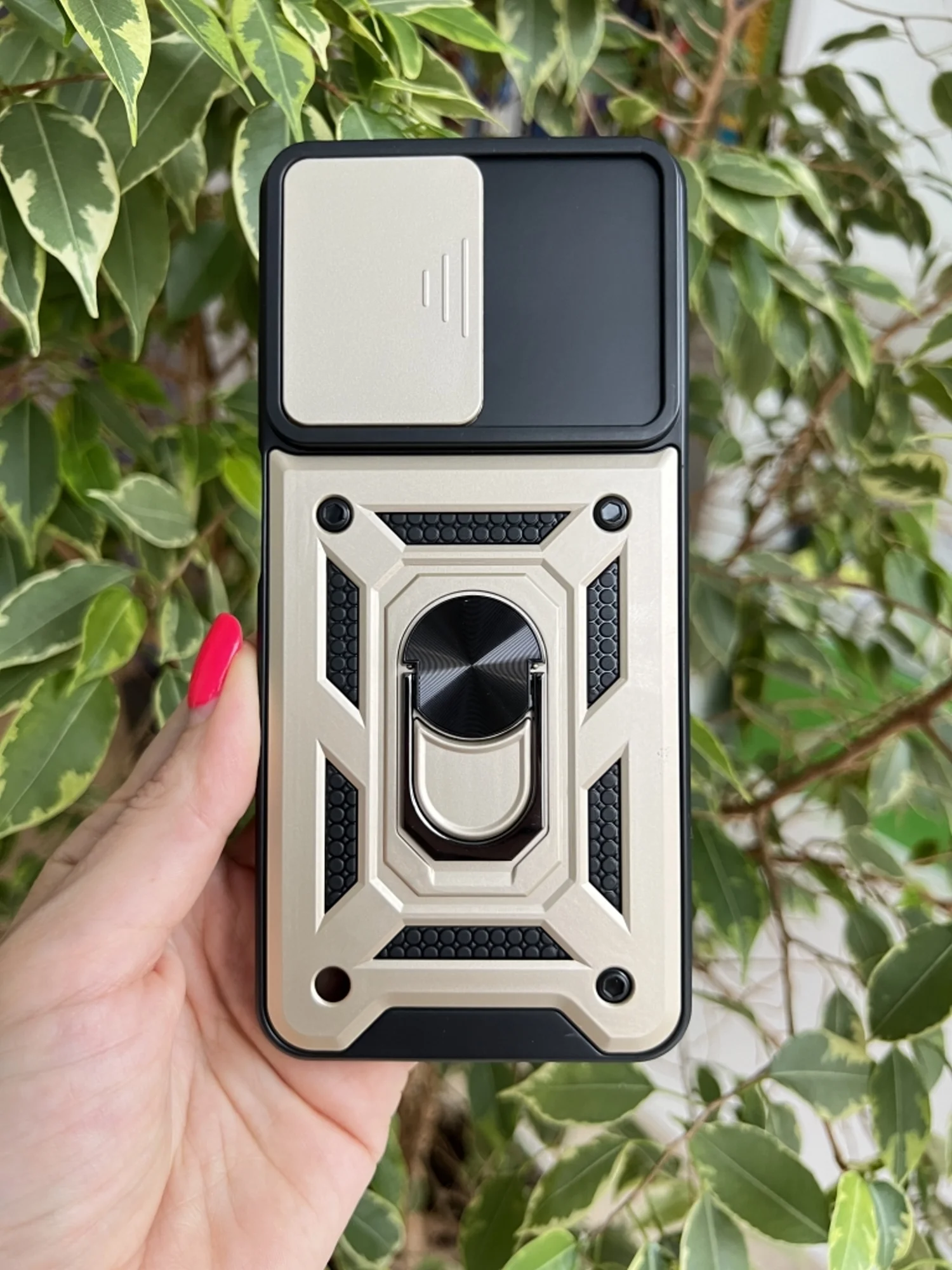 Золотой чехол противоударный armors для Realme C31 / Реалми С31 с защитой камеры