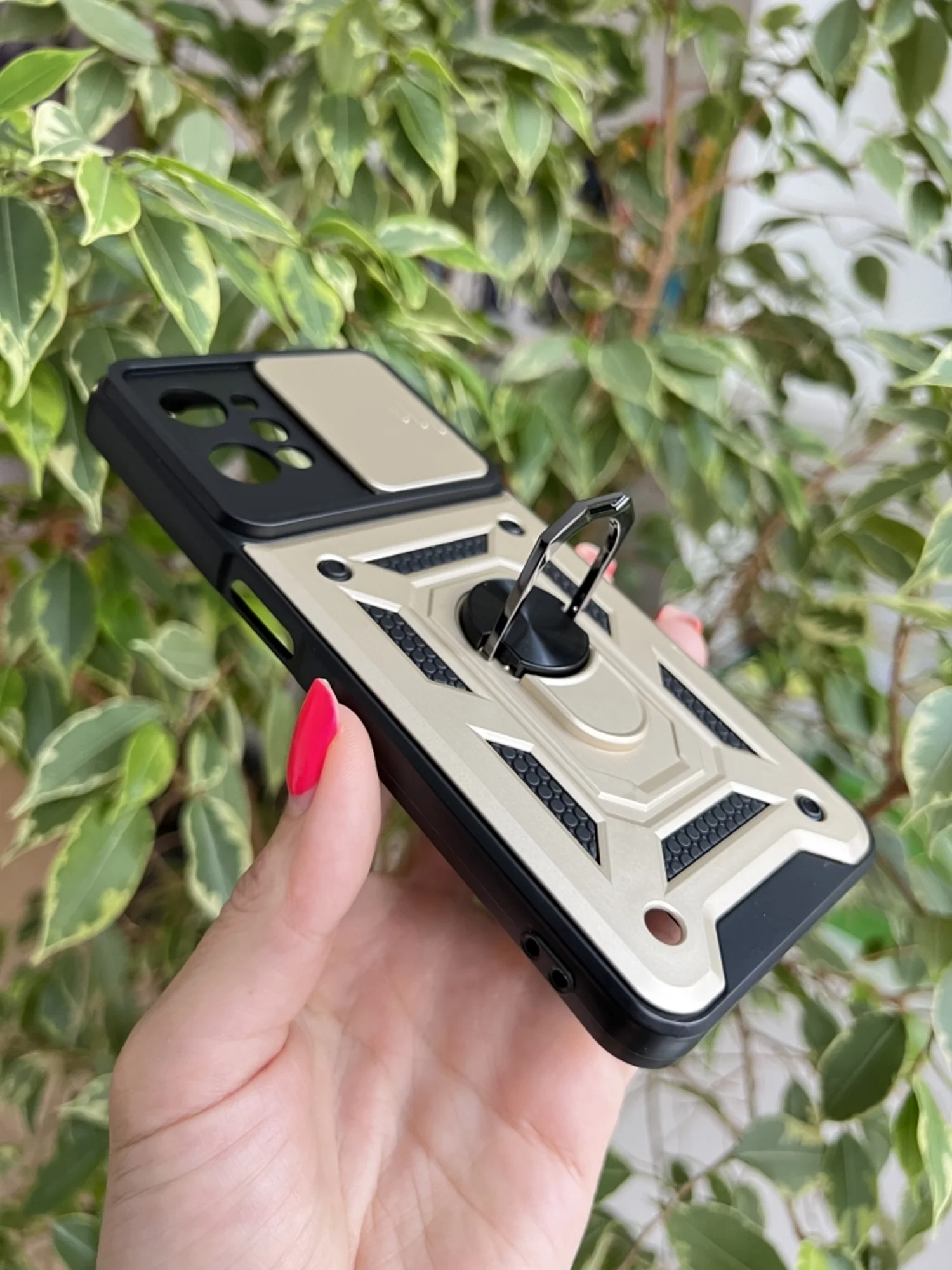 Золотой чехол противоударный armors для Realme C31 / Реалми С31 с защитой камеры