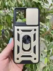 Золотой чехол противоударный armors для Realme C30 и C30s и Narzo 50i Prime с защитой камеры