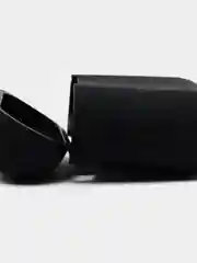 Черный чехол для Apple AirPods 1, AirPods 2 силиконовый