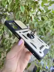 Золотой чехол противоударный armors для Realme C33 / Реалми С33 с защитой камеры