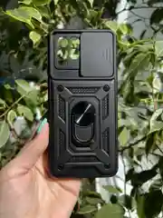 Черный чехол противоударный armors для Realme 8 и 8 Pro / Реалми 8 и 8 Про с защитой камеры