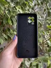 Золотой чехол противоударный armors для Realme 8 и 8 Pro / Реалми 8 и 8 Про с защитой камеры