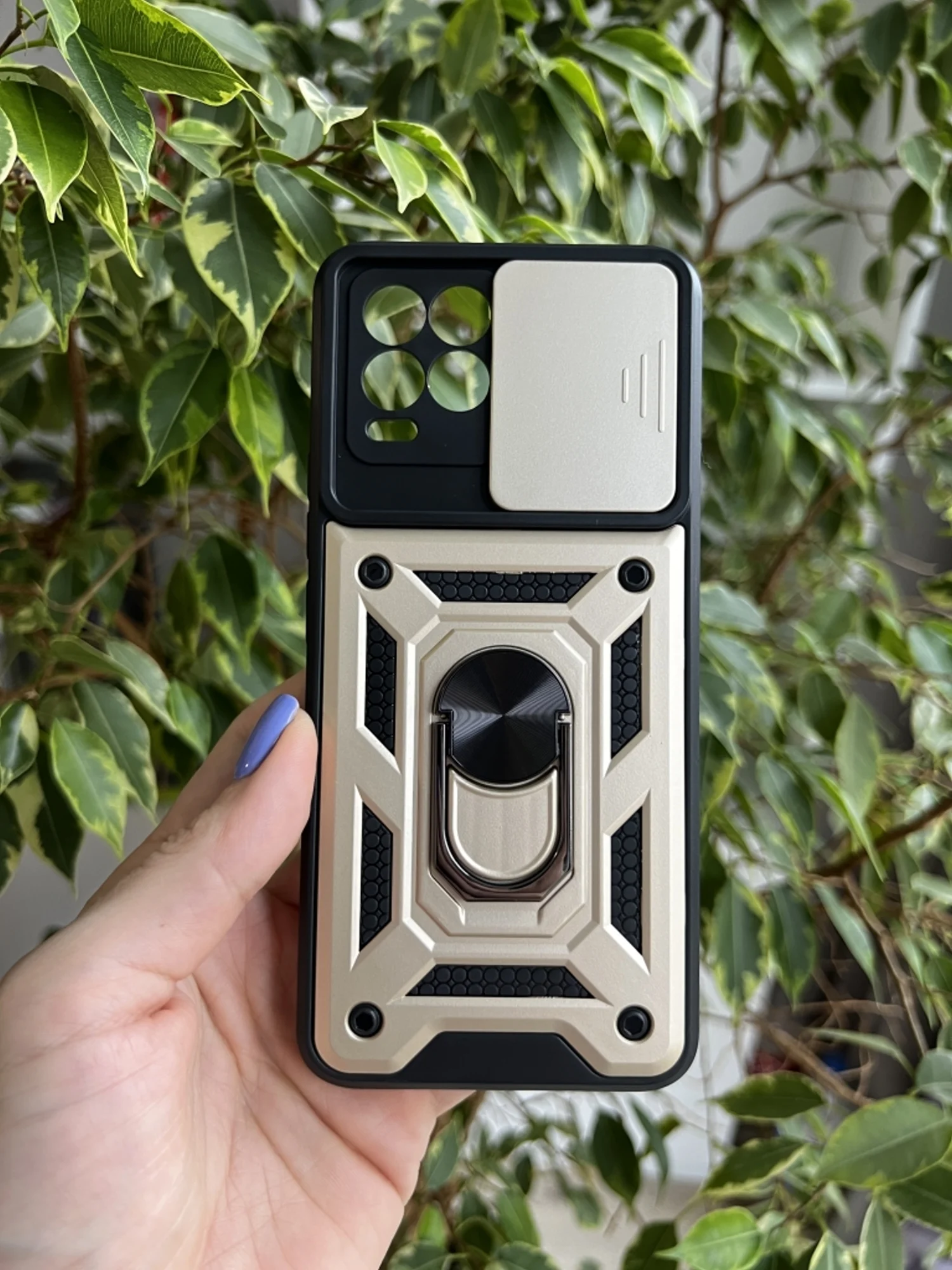 Золотой чехол противоударный armors для Realme 8 и 8 Pro / Реалми 8 и 8 Про с защитой камеры