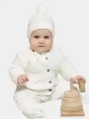 Белый вязаный костюм  для новорожденных