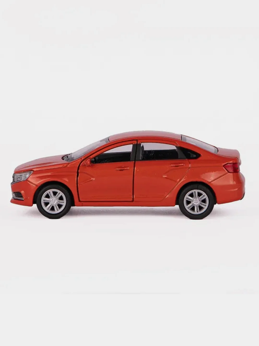 Машинка WELLY LADA Vesta, пружинный механизм