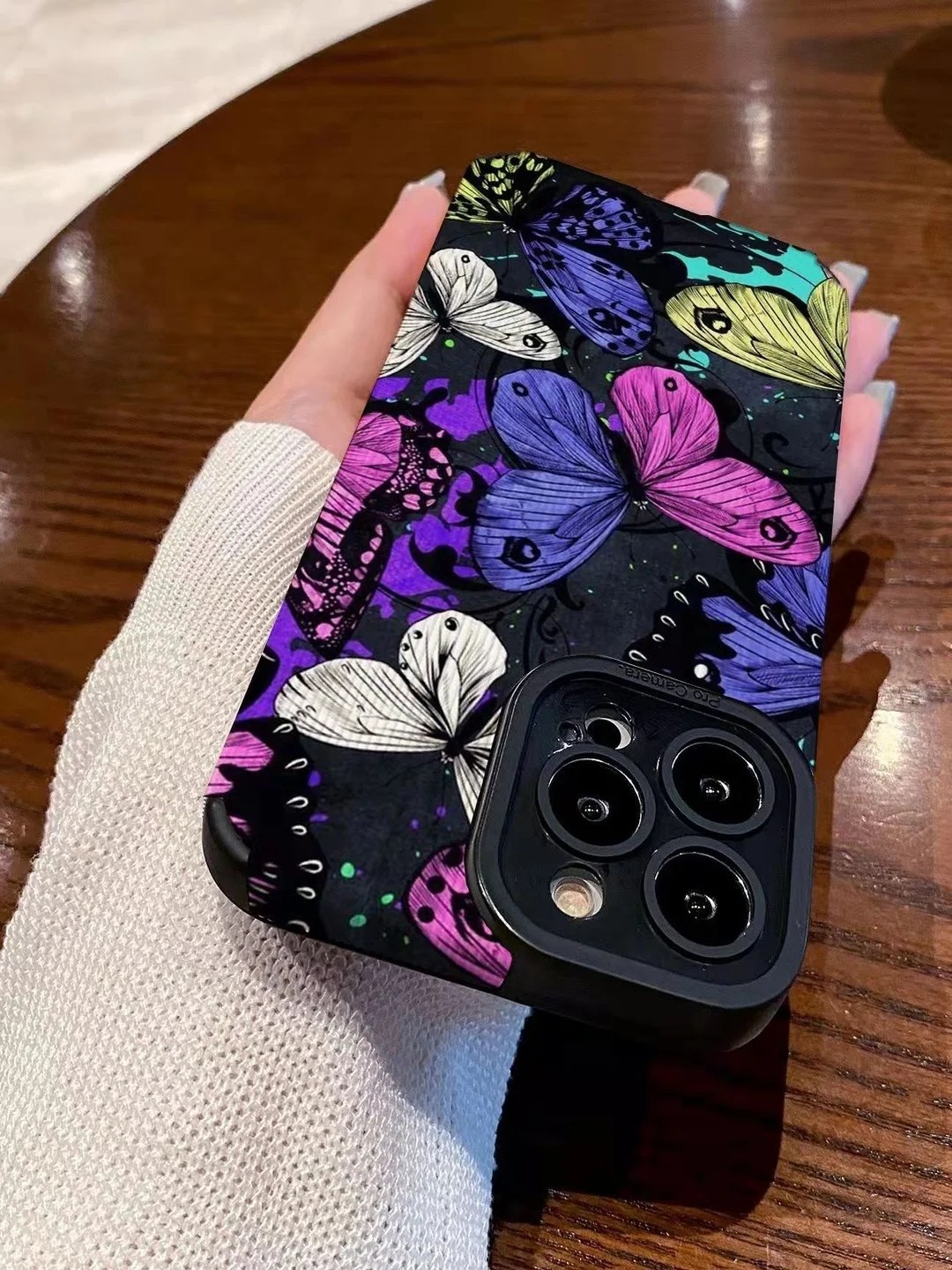 Чехол для айфона "Бабочки" на iPhone 11, 12, 13, 14, 15, Pro, Pro Max, Plus, Mini