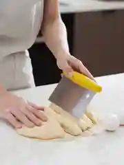 Шпатель-скребок кондитерский для теста с делениями Easy Cut