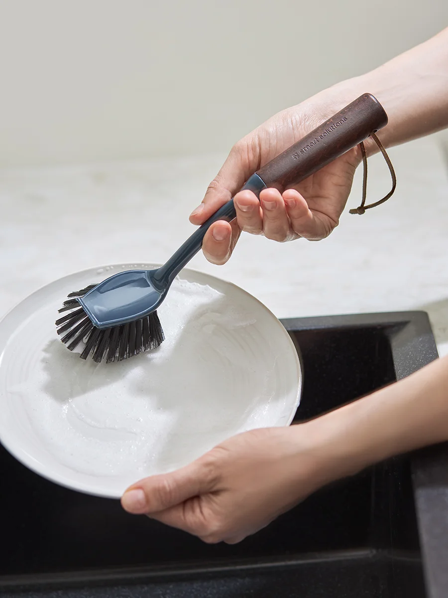 Щетка для мытья посуды с ручкой Cleans 27 см