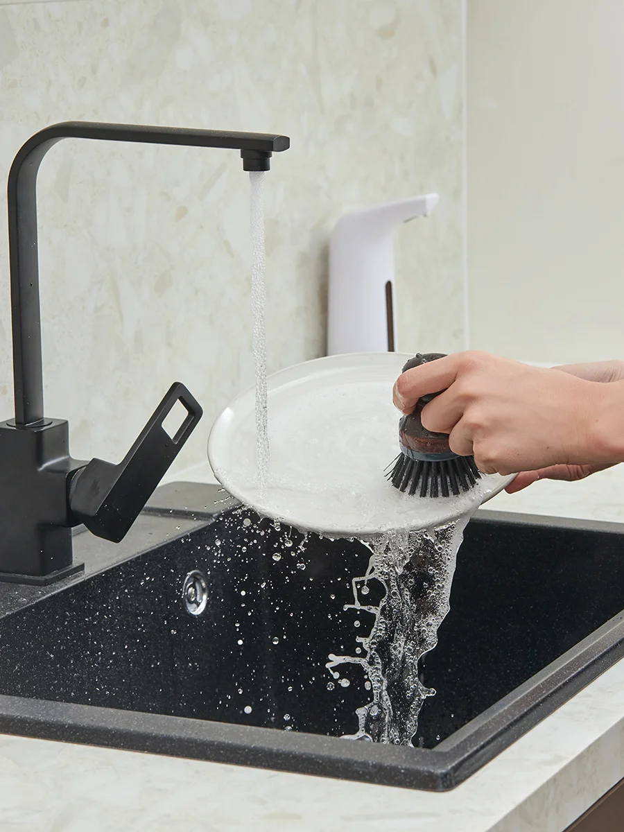 Щетка для мытья посуды круглая маленькая Cleans 9 см