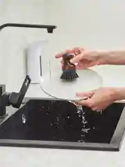 Щетка для мытья посуды круглая маленькая Cleans 9 см