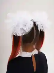 Белые пышные школьные бантики