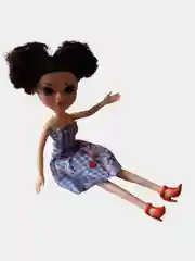 Кукла с двумя кудрявыми хвостиками