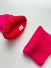 Фуксия шапка со снудом демисезонная
