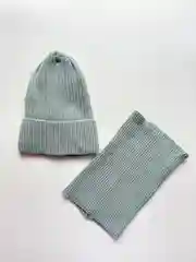 Ледяной шапка со снудом демисезонная