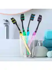 Зубная щетка Colgate Super Flexi Black, средней жесткости, набор из 4 шт
