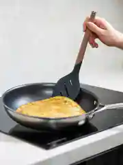 Лопатка-шумовка силиконовая кулинарная с прорезями 32 см SmartChef капучино-графит