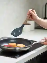 Лопатка-шумовка силиконовая кулинарная с прорезями 32 см SmartChef капучино-графит