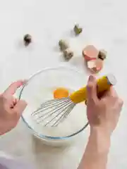 Венчик для взбивания ручной 27,5 см SmartChef желтый