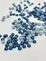 Индиго кабошоны ,половинки бусины под  жемчуг ,полубусины,  в упаковке 30 грамм