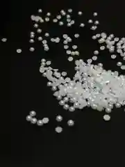 Серебряный кабошоны ,половинки бусины под  жемчуг ,полубусины,  в упаковке 30 грамм